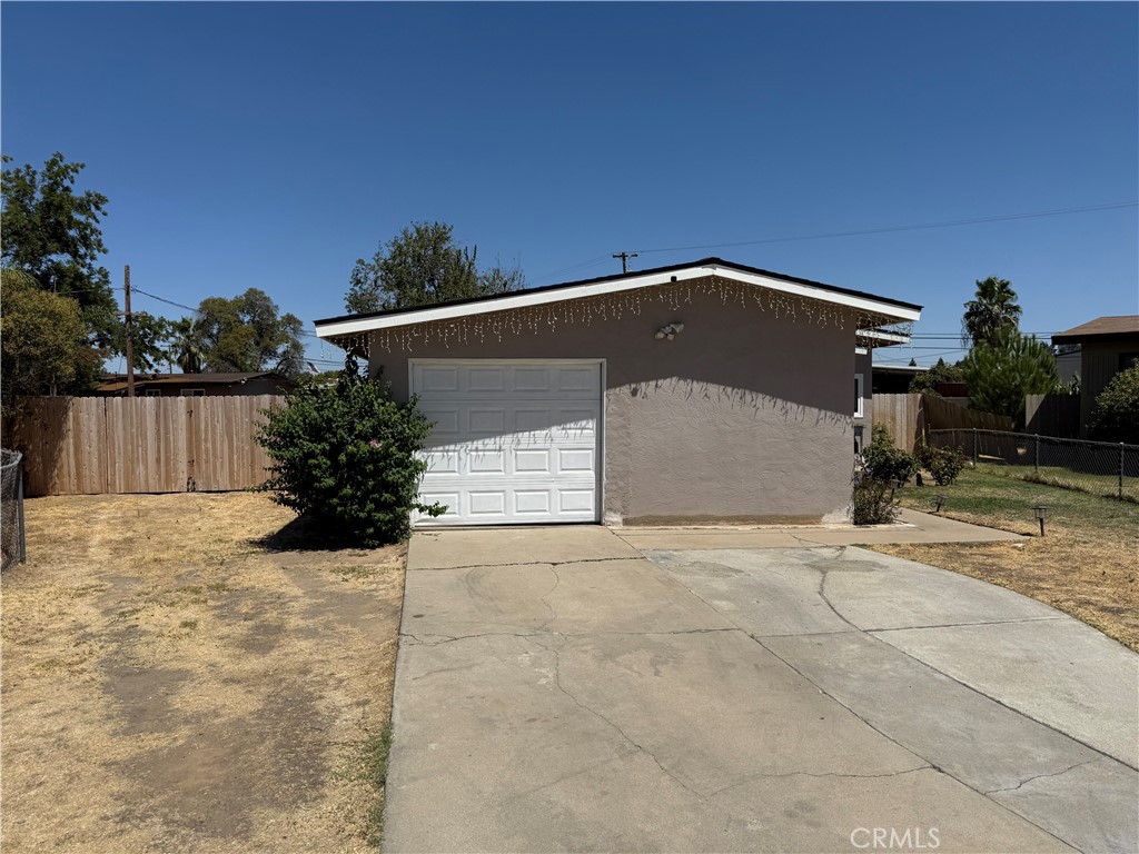 6258 N Glenn Avenue