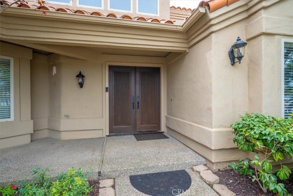 810 Fairway Vista