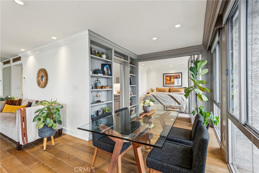 800 W 1st Street 1803