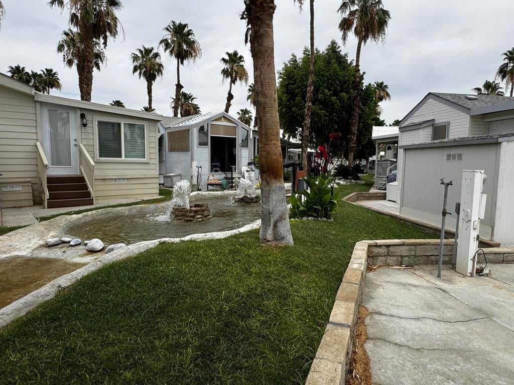84136 Avenue 44 532