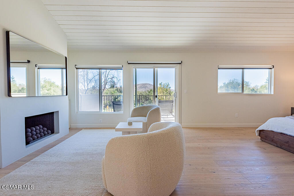 Ben Johnson Fairway NR-745 - 745 - Residential Lease