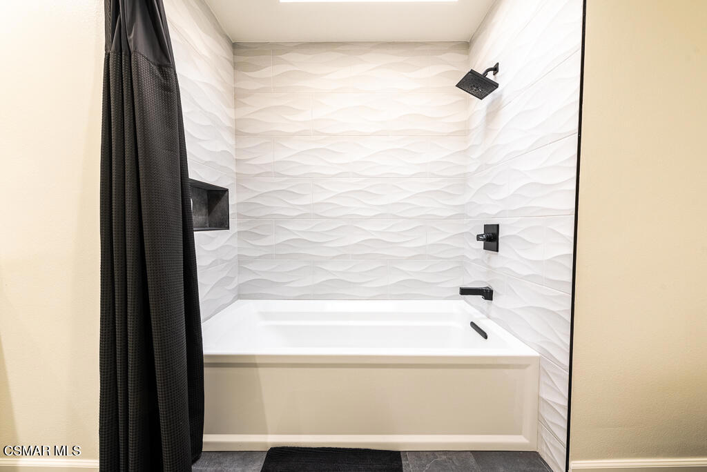 Ben Johnson Fairway NR-745 - 745 - Residential Lease