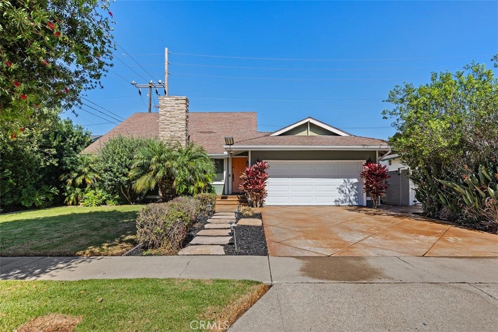 9301 Neolani DR
