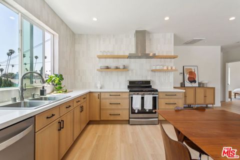 Photo of 3014 9th Avenue, Los Angeles, CA 90018 (MLS # 26835425)