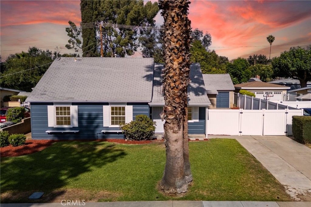 Photo of 6792 Rainier Court, Riverside, CA 92506 (MLS # OC25245040)