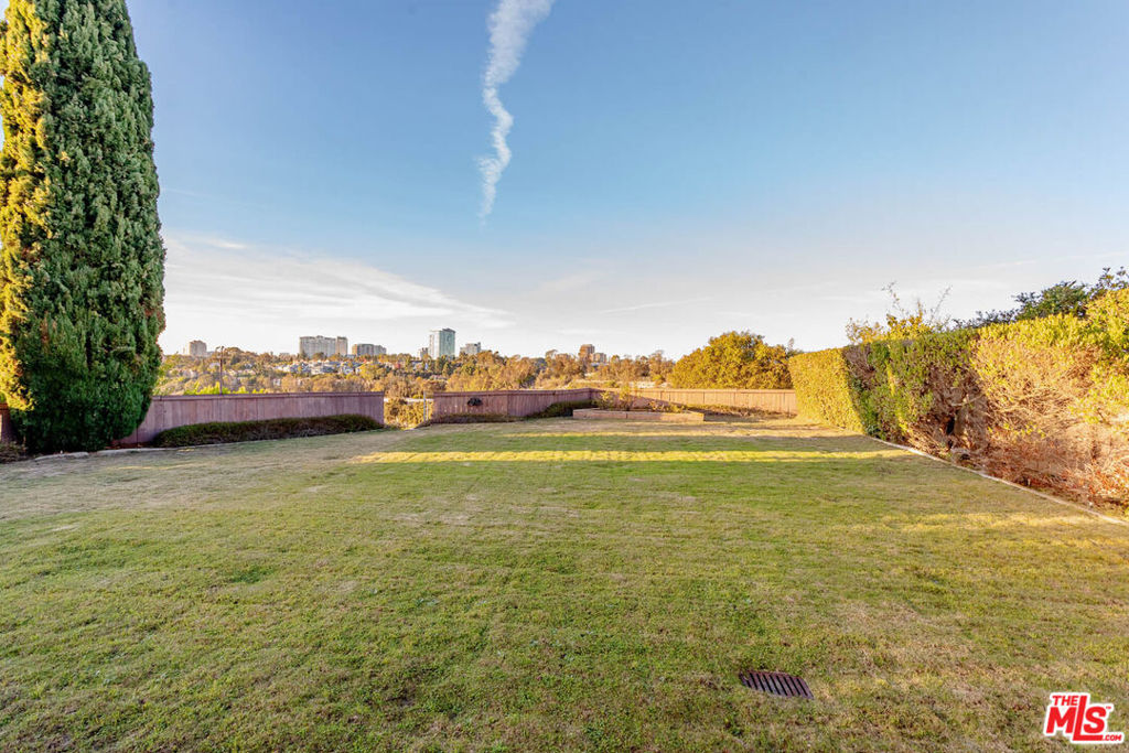 6765 Edmonton Avenue