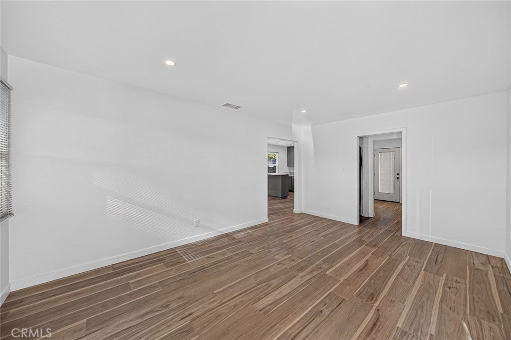 4548 Radnor