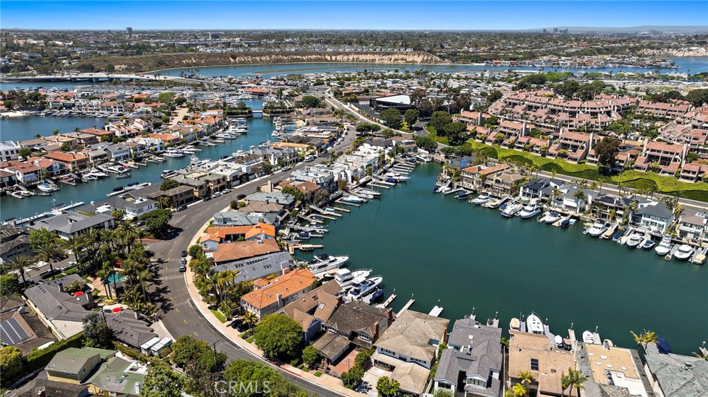 612 Harbor Island Drive