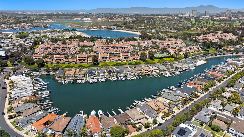 612 Harbor Island Drive
