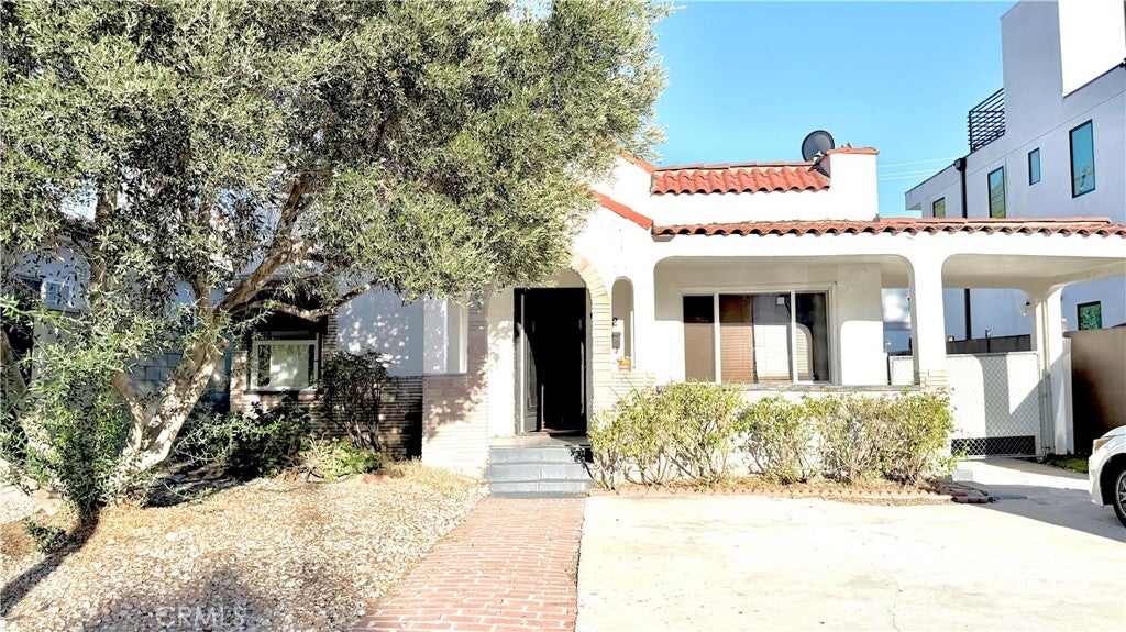 Photo of 632 N Detroit ST, West Hollywood, CA 90036 (MLS # OC26203000)