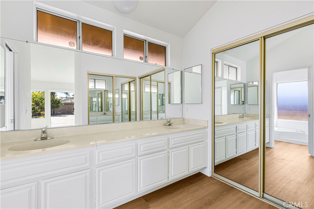 Award (Magnolia & Ellis) (AWAR) - Residential