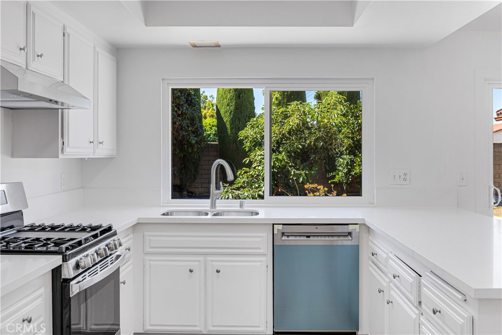 Award (Magnolia & Ellis) (AWAR) - Residential