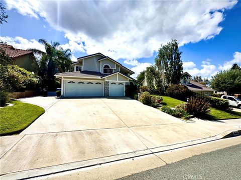 Photo of 28742 Mauch St, Saugus, CA 91390 (MLS # SR26080918)