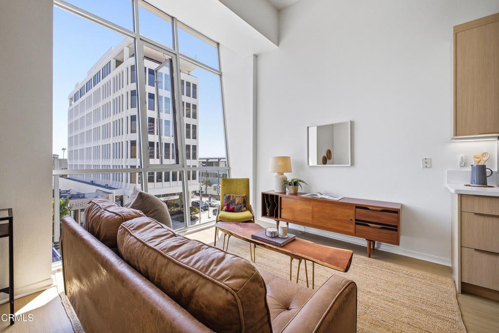 175 S Lake Avenue 314