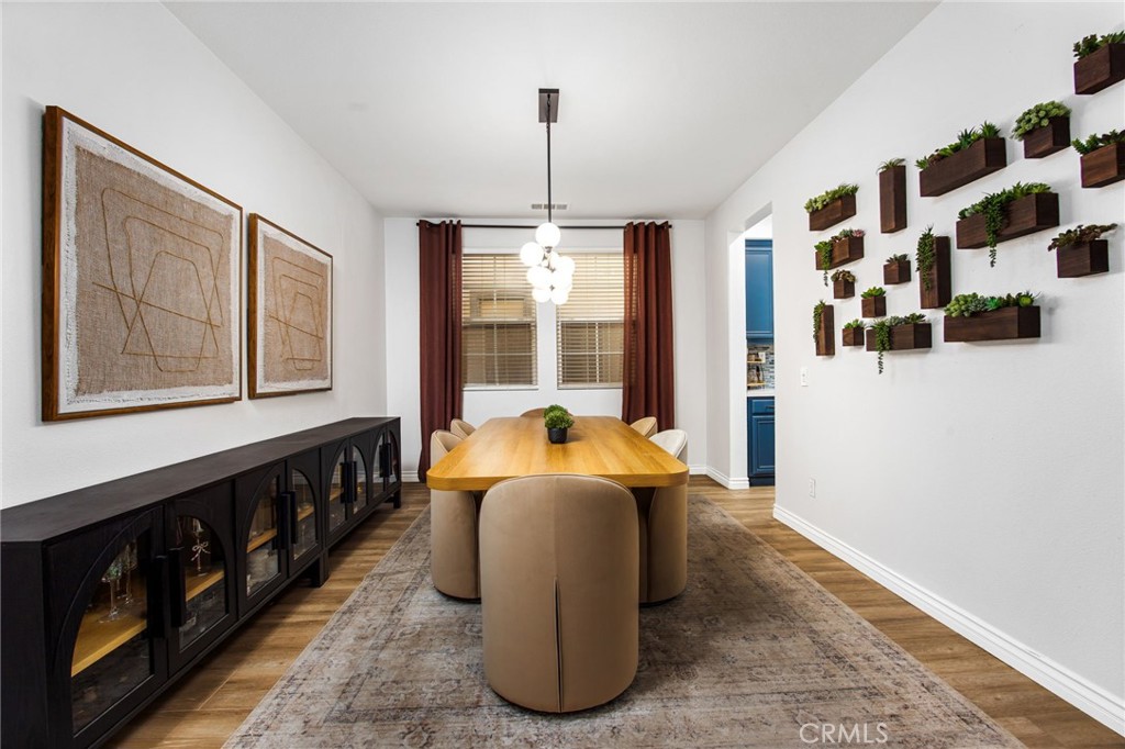 30193 Trois Valley Street