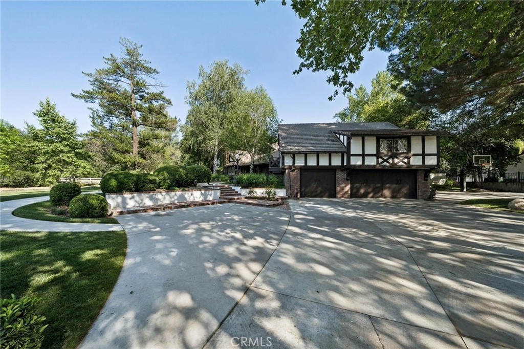 Canyon Country, California, 91387, United States, 5 Bedrooms Bedrooms, ,5 BathroomsBathrooms,Residential,Active,2037136