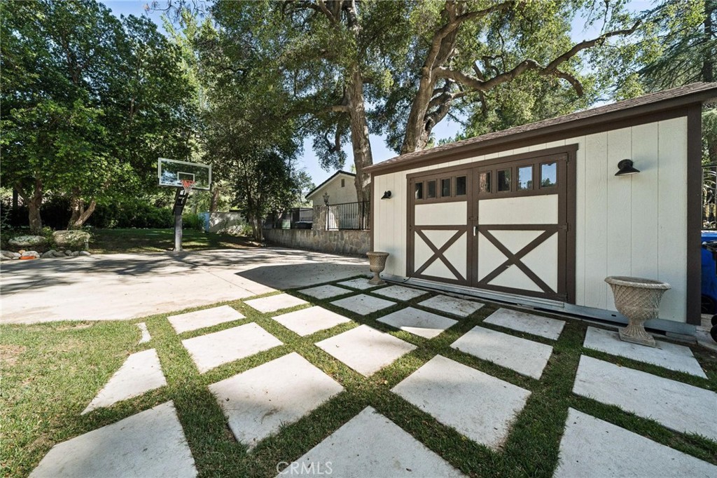 Canyon Country, California, 91387, United States, 5 Bedrooms Bedrooms, ,5 BathroomsBathrooms,Residential,Active,2037136