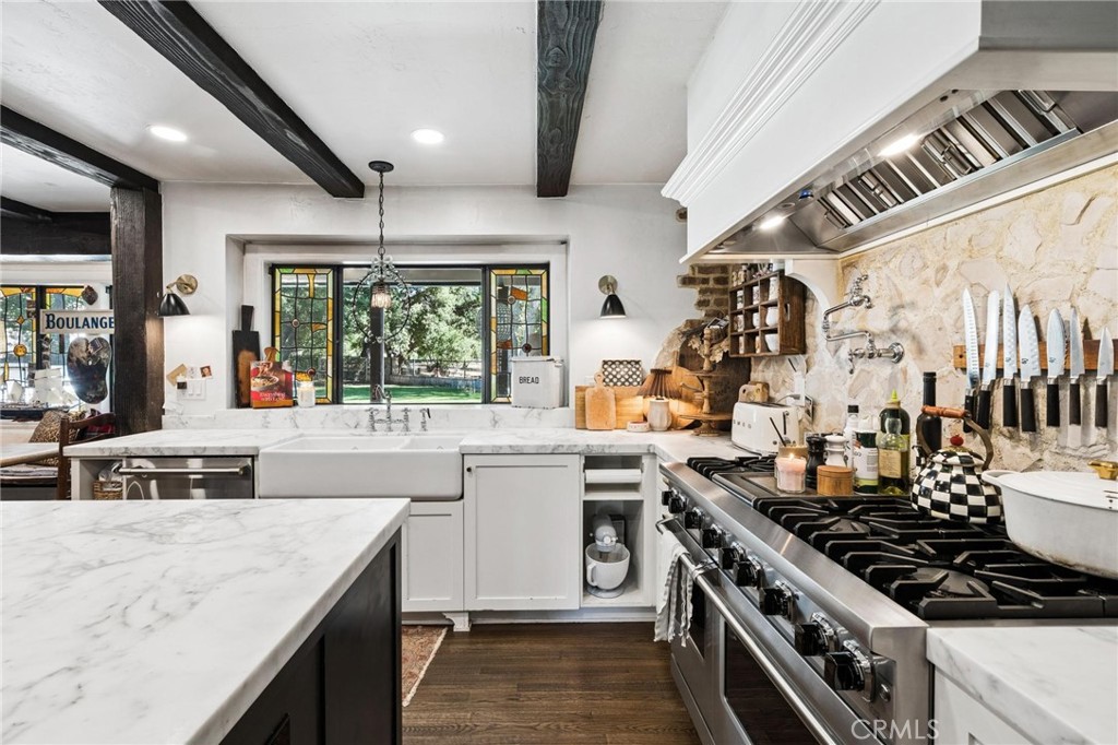 Canyon Country, California, 91387, United States, 5 Bedrooms Bedrooms, ,5 BathroomsBathrooms,Residential,Active,2037136