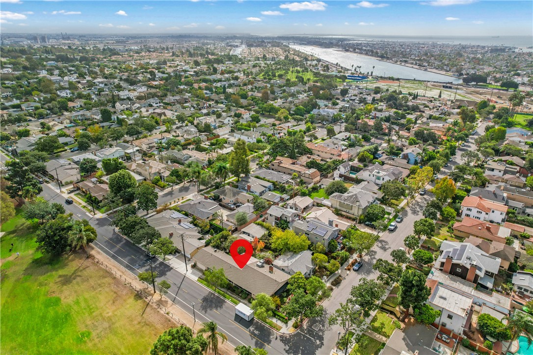 Alamitos Heights (AH) - Residential