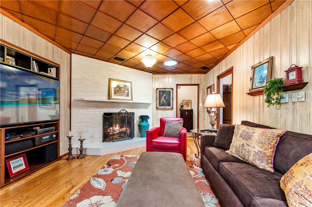 Alamitos Heights (AH) - Residential
