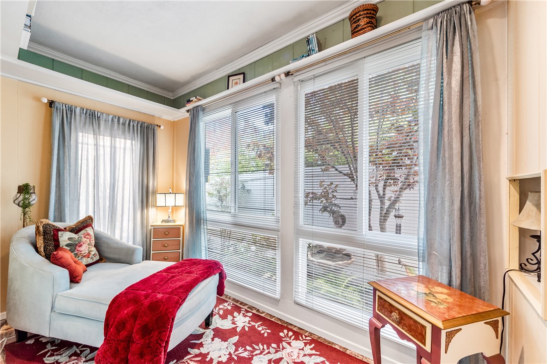 Alamitos Heights (AH) - Residential