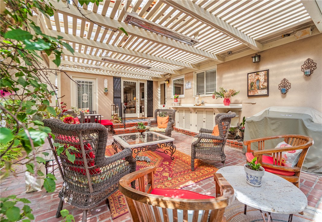 Alamitos Heights (AH) - Residential