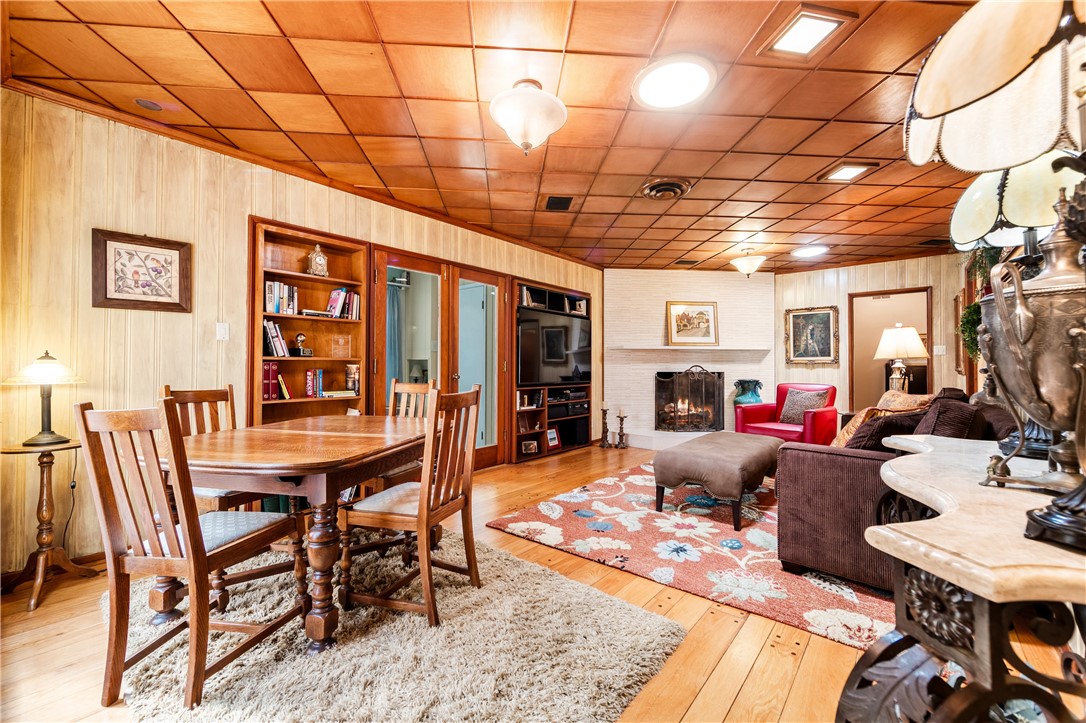 Alamitos Heights (AH) - Residential