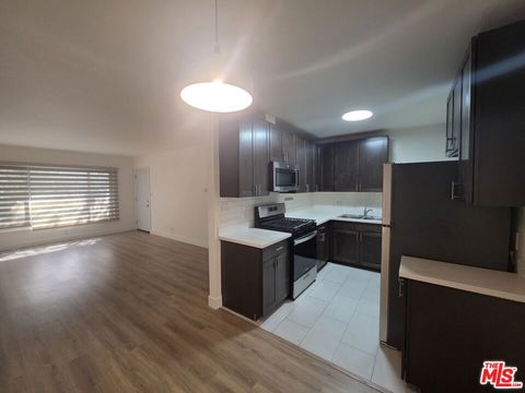 Photo of 1224 N Fairfax Avenue #2, West Hollywood, CA 90046 (MLS # 26666181)