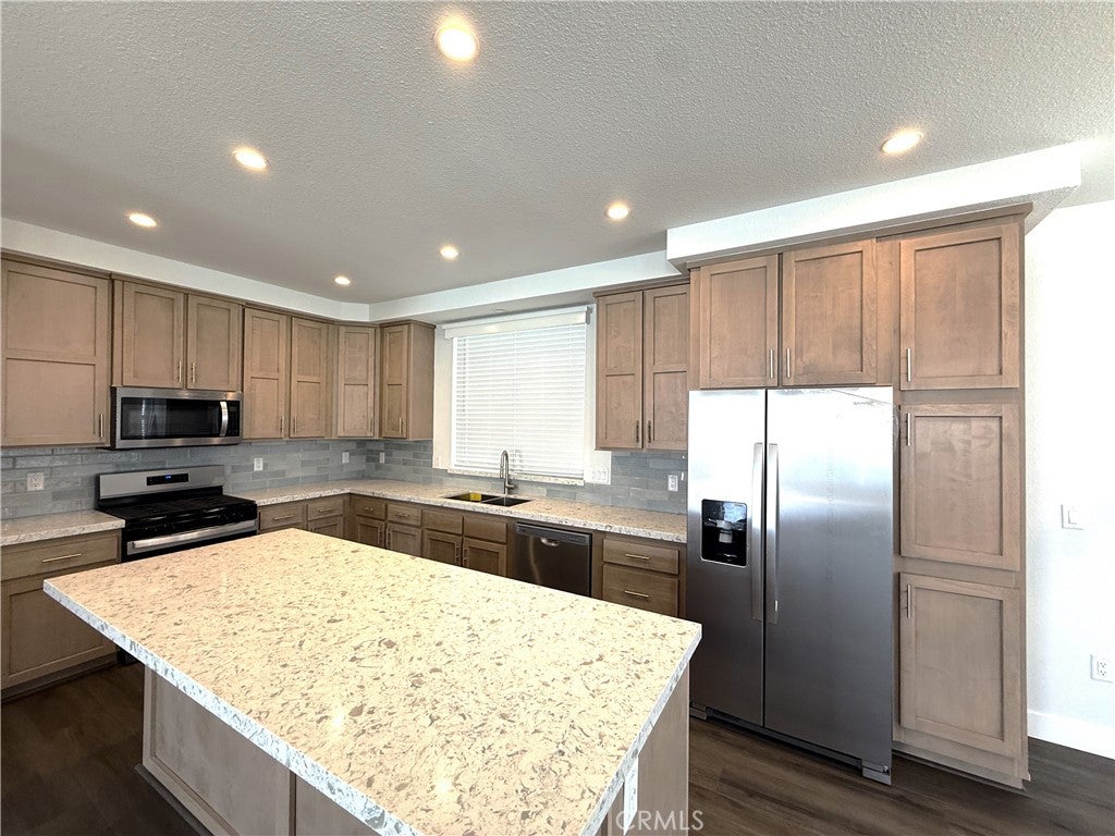 929 E Foothill Boulevard 13