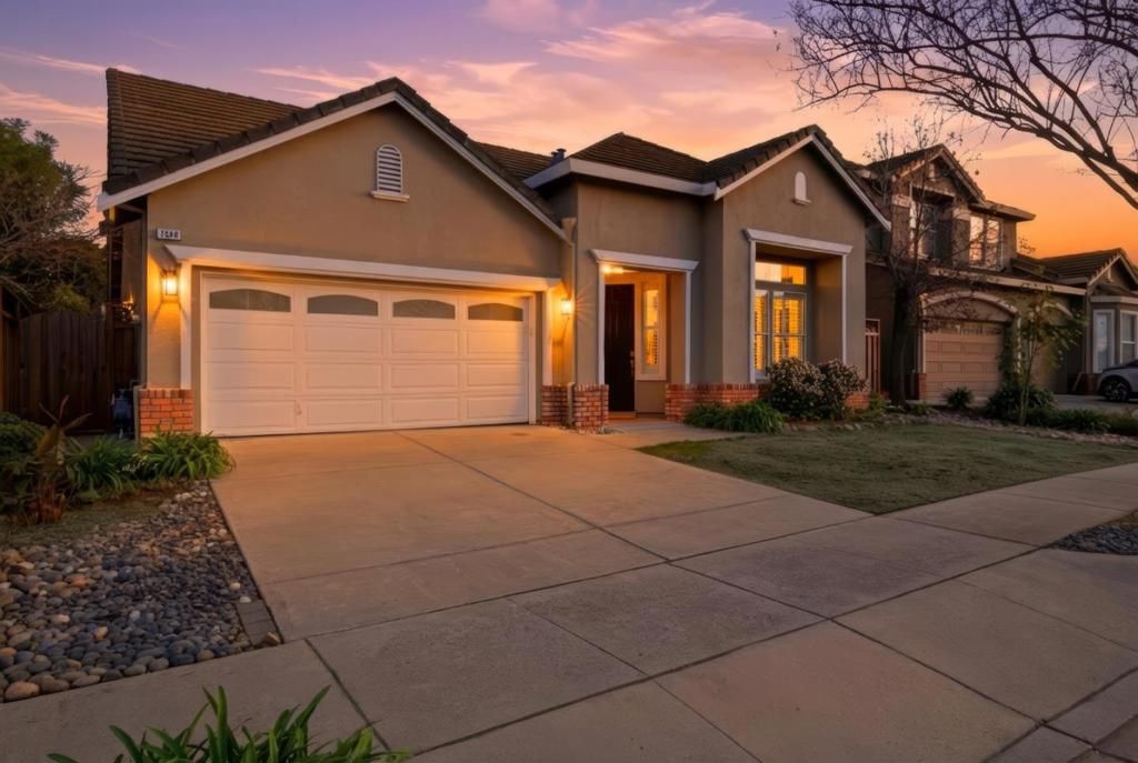 Photo of 1544 Bouchard Drive, San Jose, CA 95118 (MLS # ML82033772)