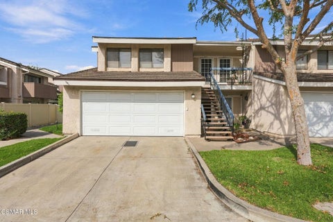 Photo of 571 Artisan Road, Thousand Oaks, CA 91320 (MLS # 226004529)