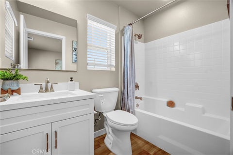Tiny photo for 200 E 14th Street #8, Long Beach, CA 90813 (MLS # PW26225576)