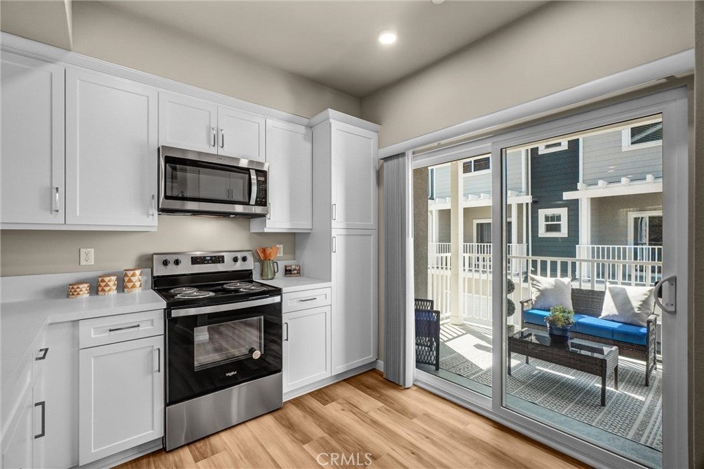 200 E 14th Street 8