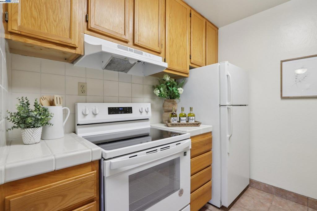 WALNUT CREEK - Residential