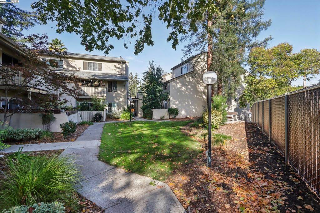 WALNUT CREEK - Residential