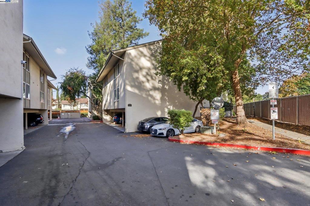 WALNUT CREEK - Residential