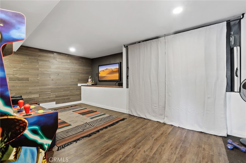 Laguna Village (LV) - Residential