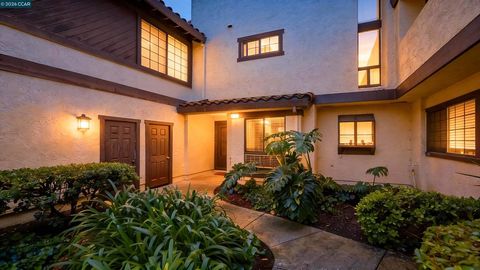 Photo of 14009 Seagate Dr Dr, San Leandro, CA 94577 (MLS # 41133120)