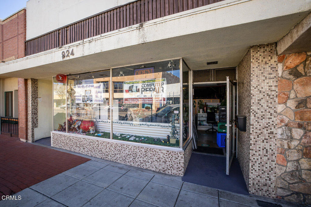924 E Main Street