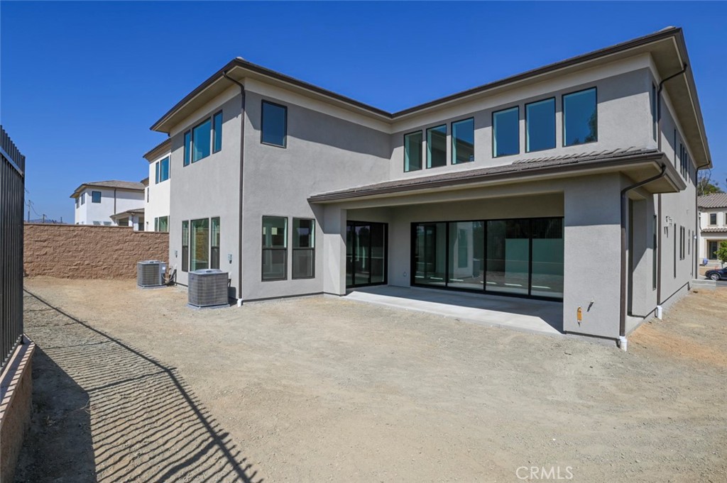 20552 Edgewood Court