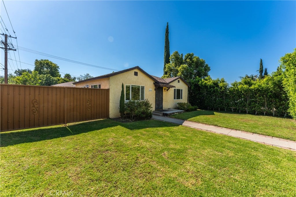 4793 Acacia