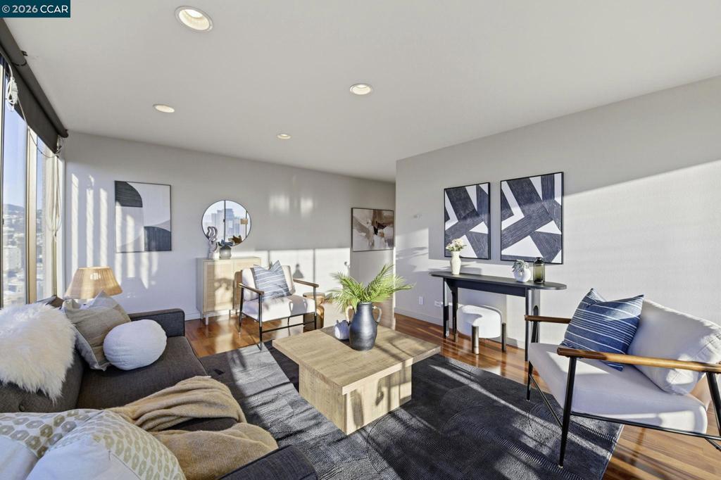 565 565 Bellevue Ave 1403