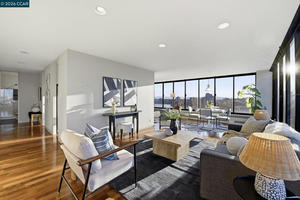 565 565 Bellevue Ave 1403