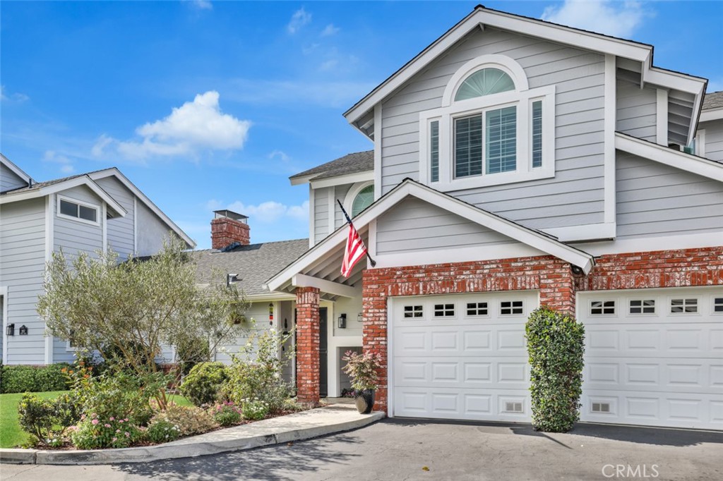 Mesa Woods Townhomes - Residential