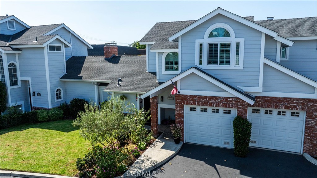 Mesa Woods Townhomes - Residential
