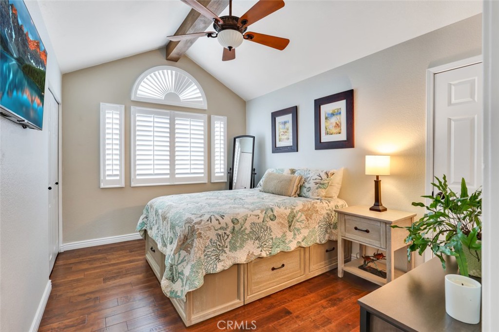 Mesa Woods Townhomes - Residential
