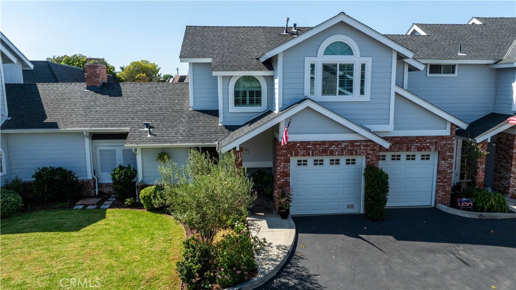 Mesa Woods Townhomes - Residential