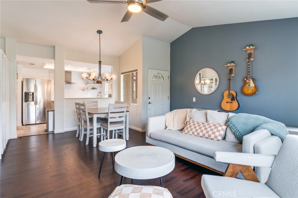 2444 Paseo Circulo