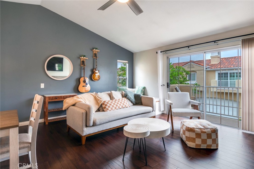 2444 Paseo Circulo