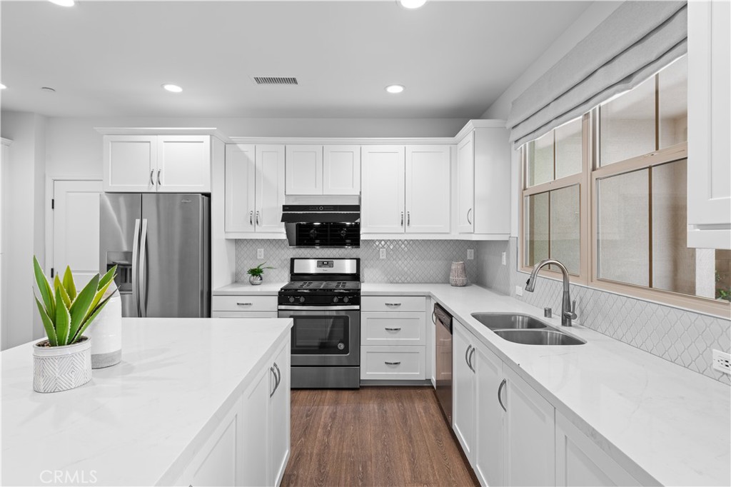 176 Parkwood